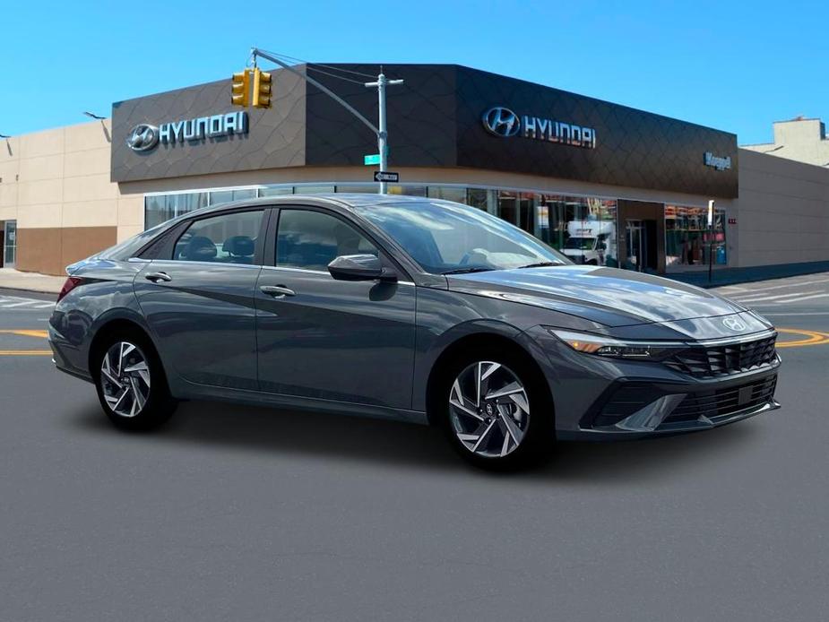 new 2025 Hyundai Elantra car, priced at $26,528