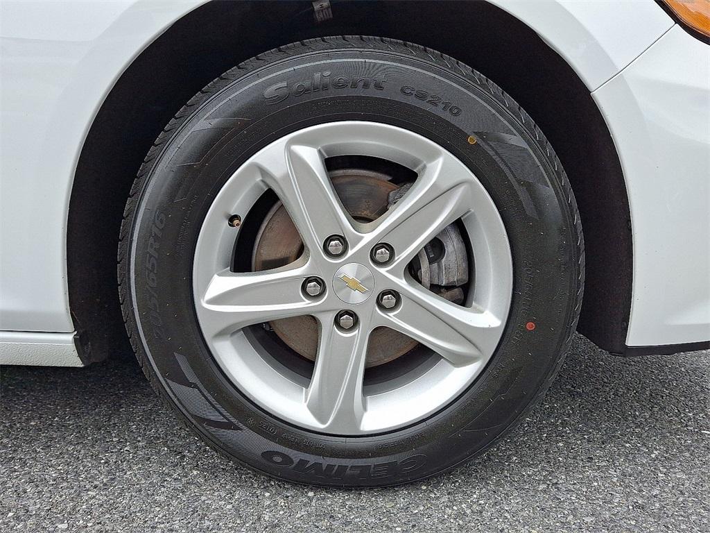 used 2023 Chevrolet Malibu car, priced at $18,894