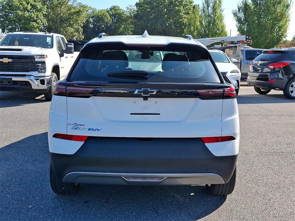 used 2022 Chevrolet Bolt EUV car, priced at $17,900