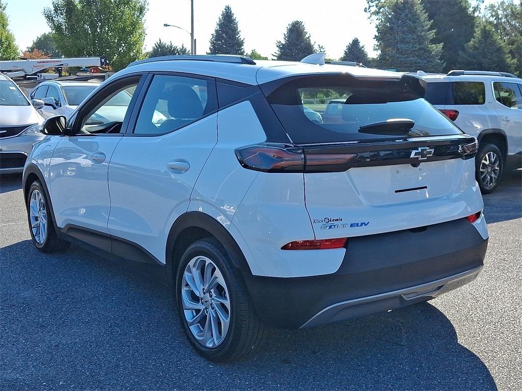 used 2022 Chevrolet Bolt EUV car, priced at $17,900