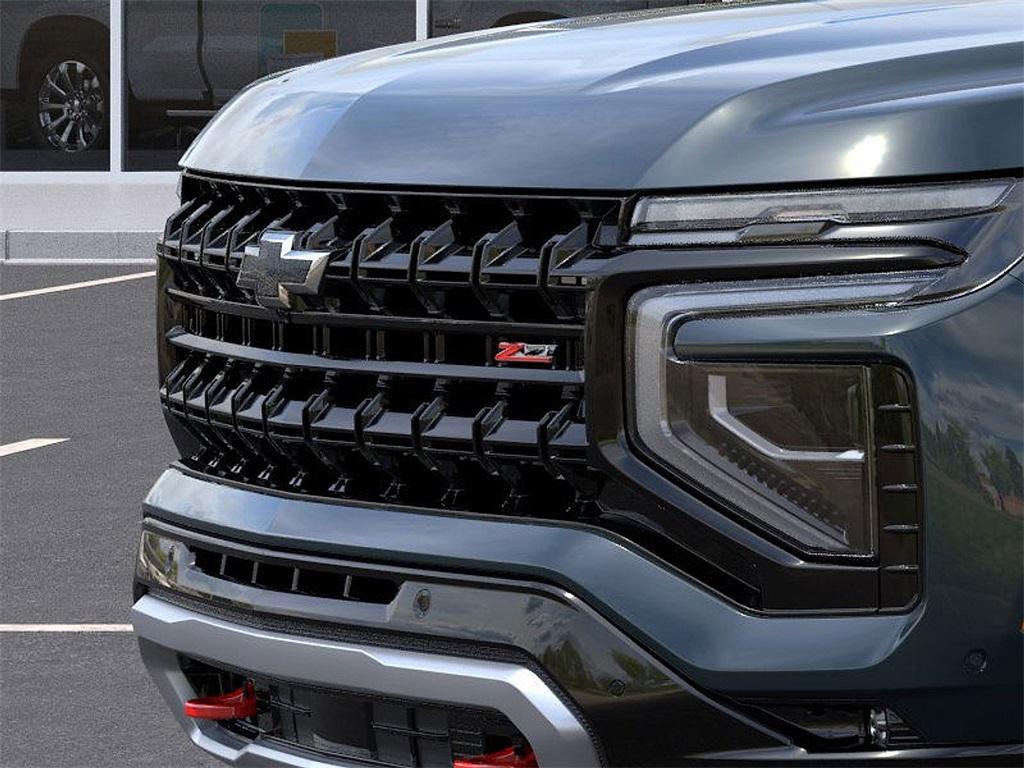 new 2025 Chevrolet Suburban car, priced at $77,685