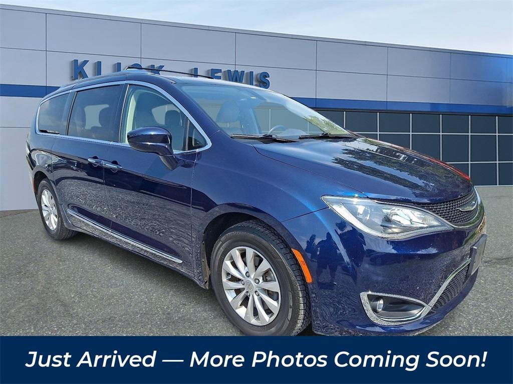 used 2018 Chrysler Pacifica car, priced at $17,843