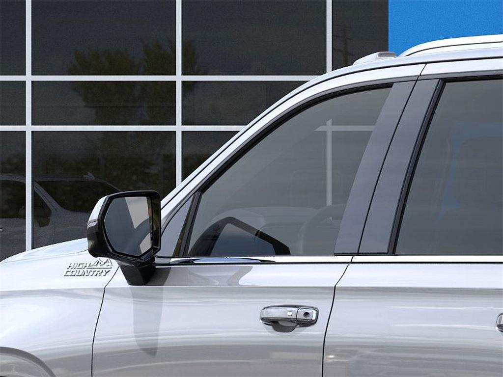 new 2025 Chevrolet Suburban car, priced at $99,580