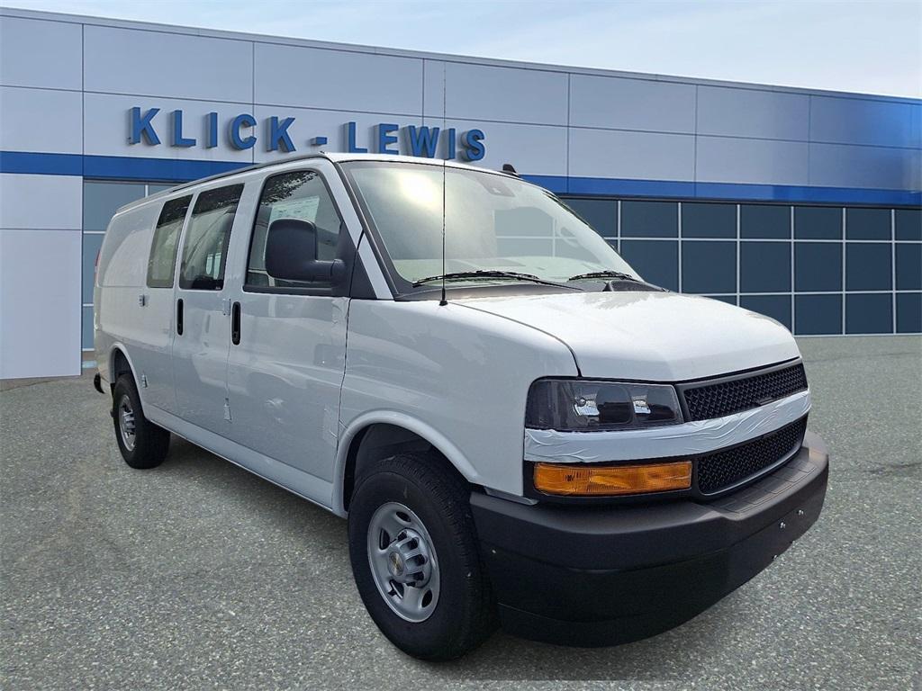 new 2025 Chevrolet Express 3500 car, priced at $52,135
