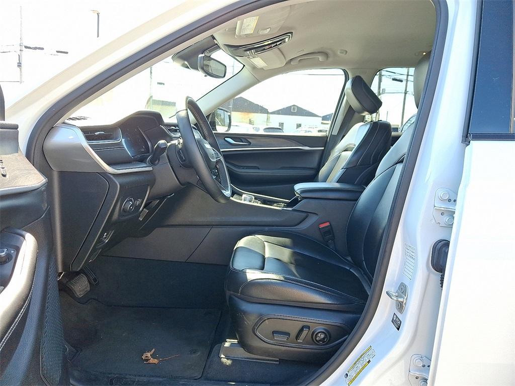 used 2023 Jeep Grand Cherokee L car, priced at $29,991