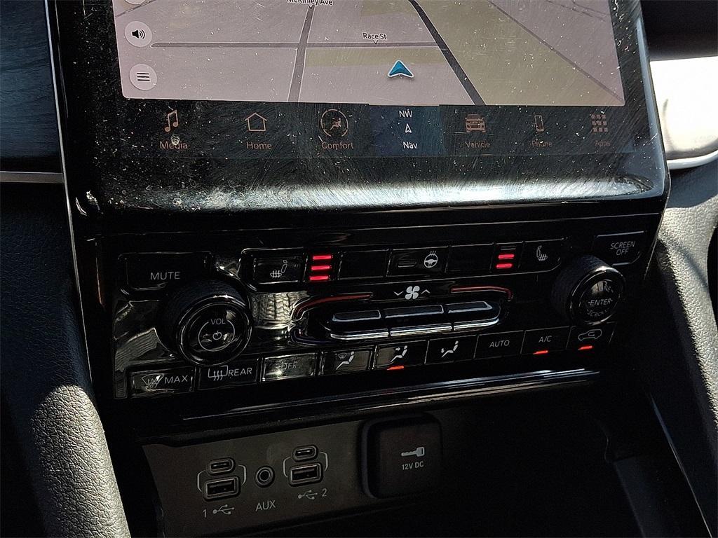 used 2023 Jeep Grand Cherokee L car, priced at $29,991