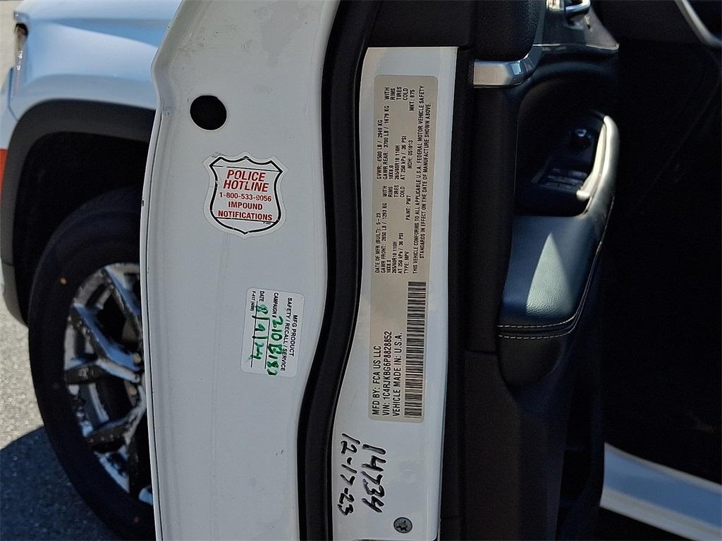 used 2023 Jeep Grand Cherokee L car, priced at $29,991