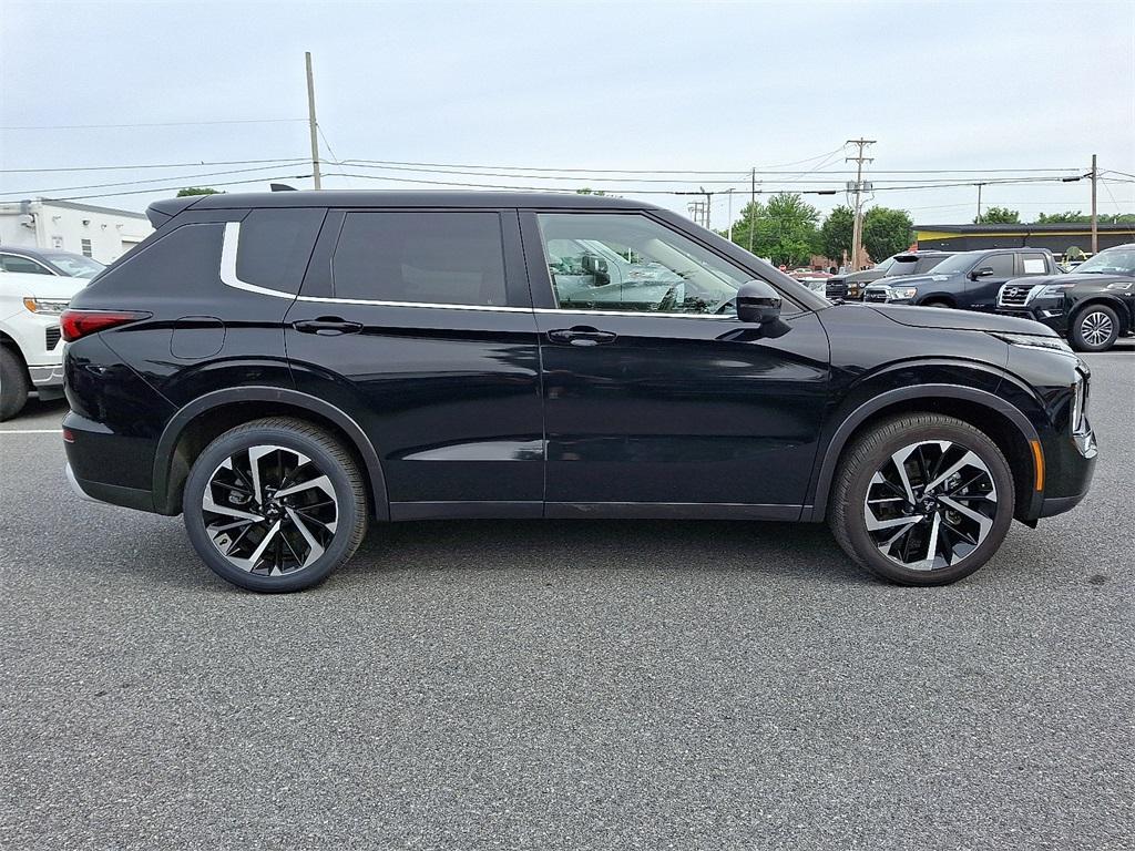 used 2024 Mitsubishi Outlander car, priced at $27,743