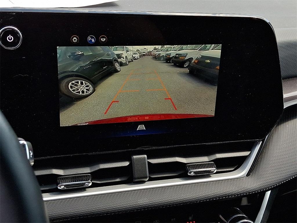 used 2025 Chevrolet Equinox car, priced at $30,000