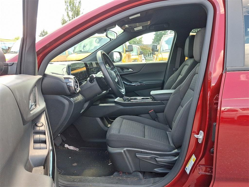 used 2025 Chevrolet Equinox car, priced at $30,000