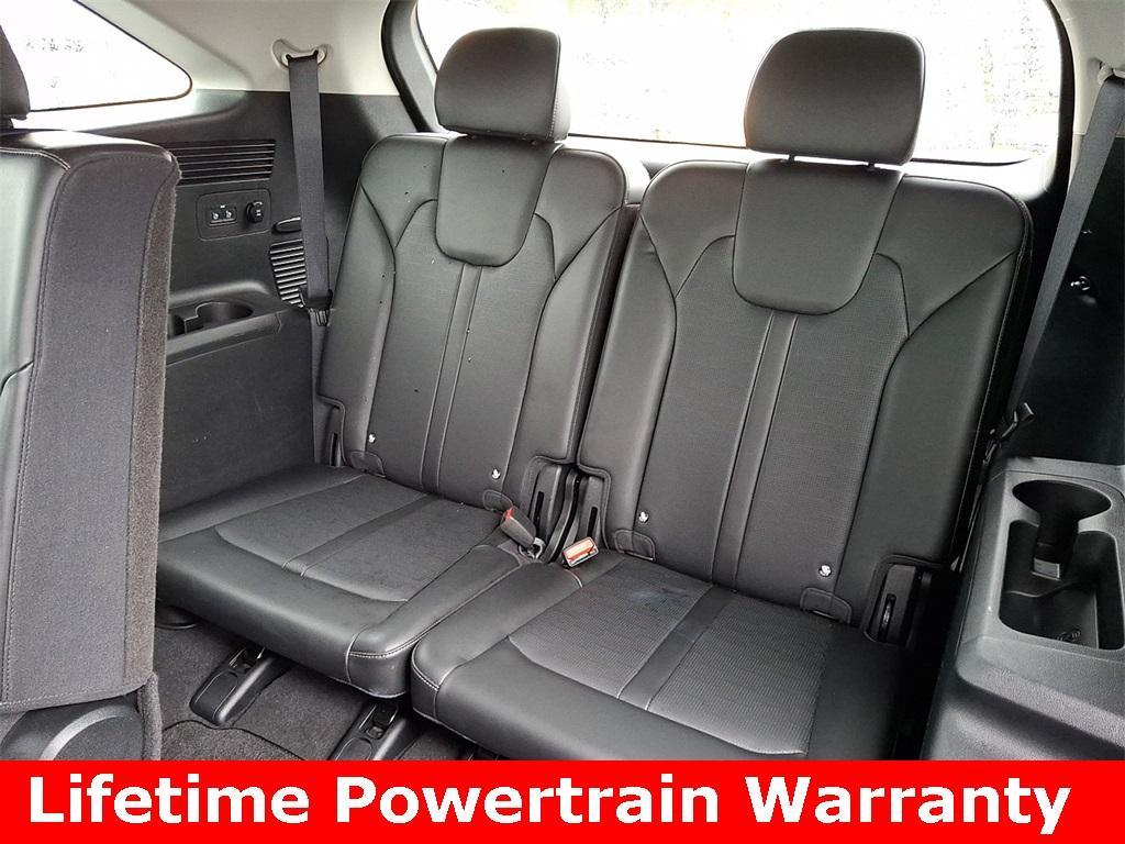 used 2024 Kia Sorento car, priced at $29,900
