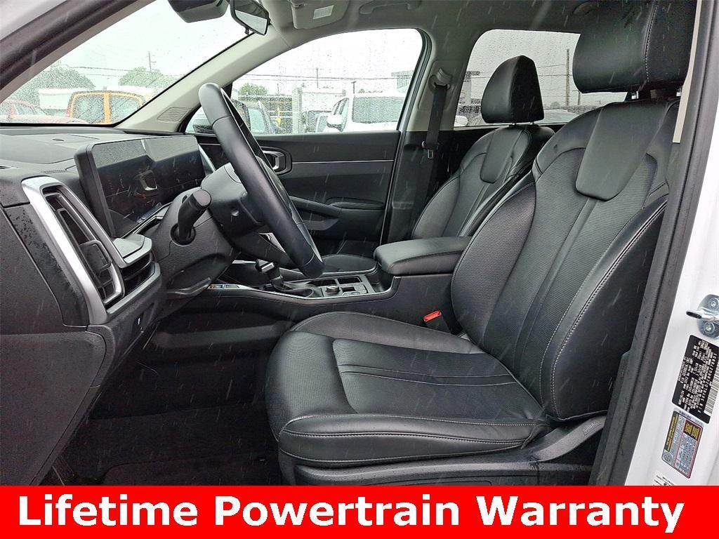 used 2024 Kia Sorento car, priced at $29,900