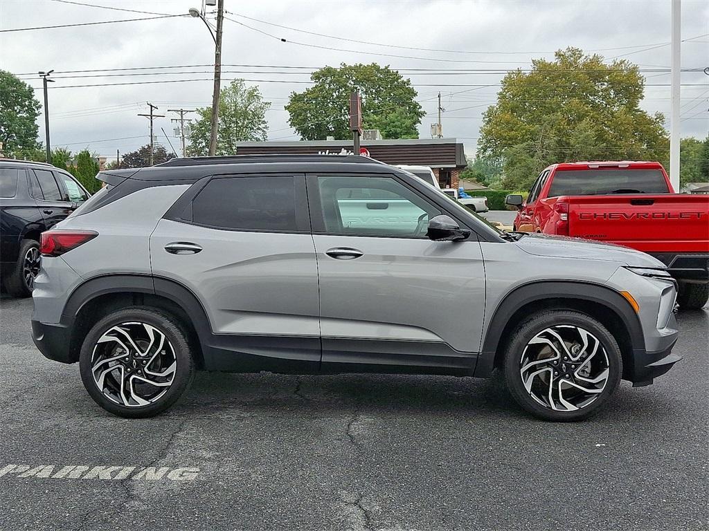 used 2025 Chevrolet TrailBlazer car, priced at $27,610