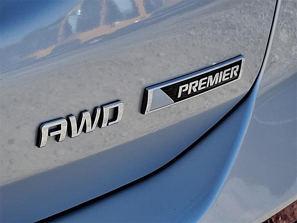 used 2018 Chevrolet Equinox car, priced at $21,280