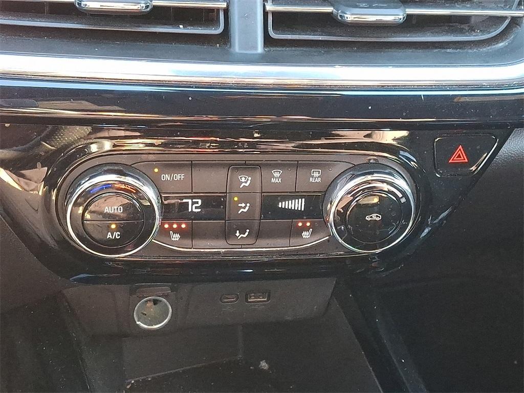 used 2025 Chevrolet Trax car, priced at $23,858
