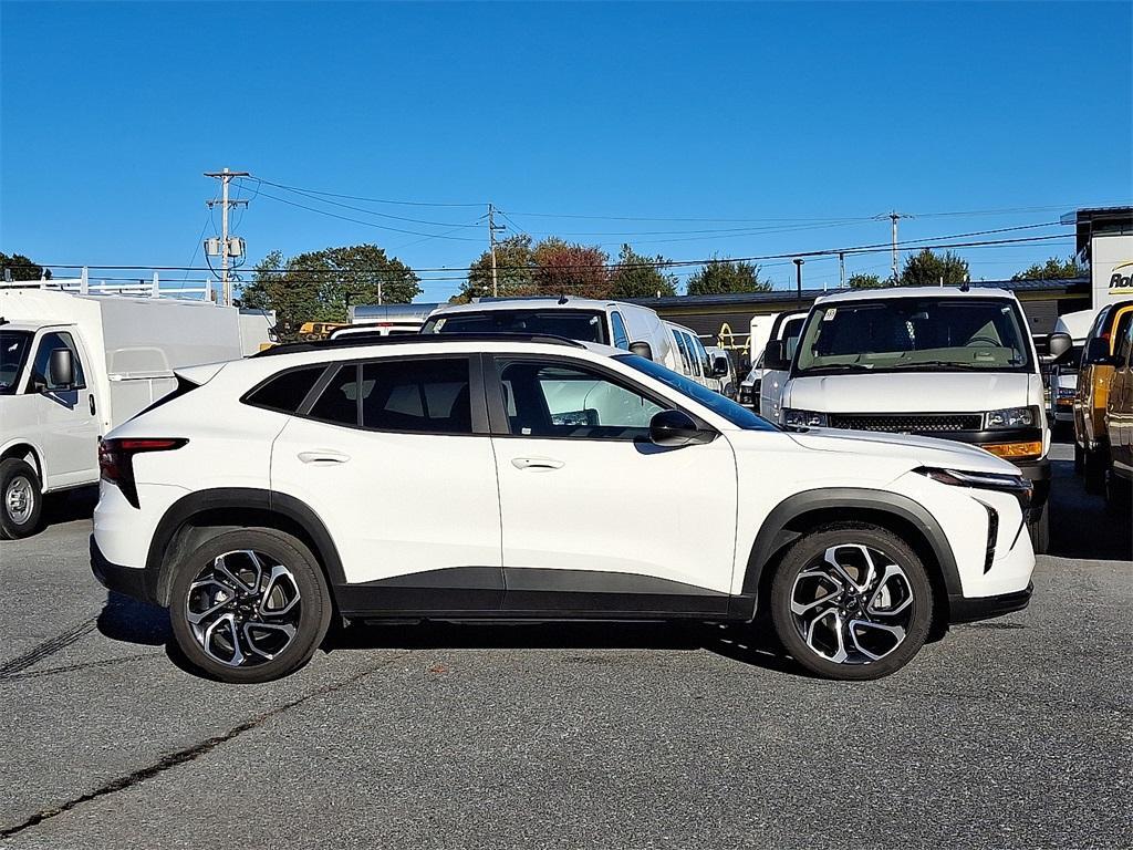 used 2025 Chevrolet Trax car, priced at $23,858