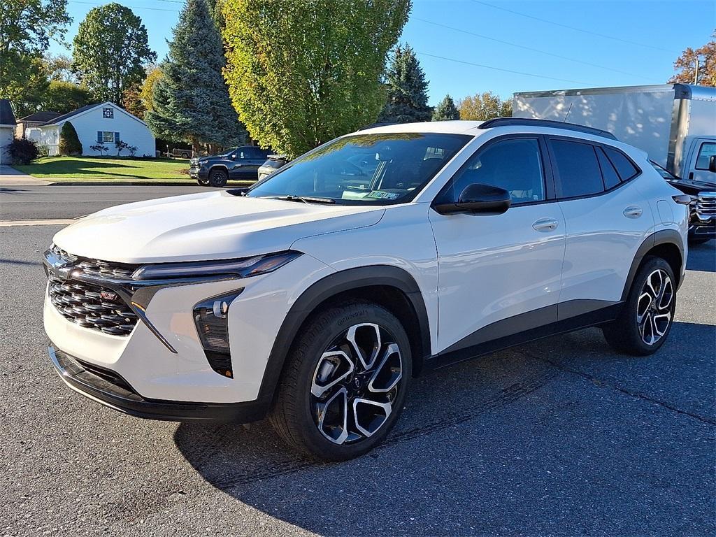 used 2025 Chevrolet Trax car, priced at $23,858