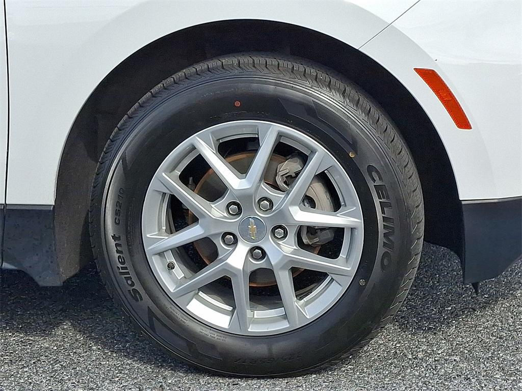 used 2024 Chevrolet Equinox car, priced at $19,700