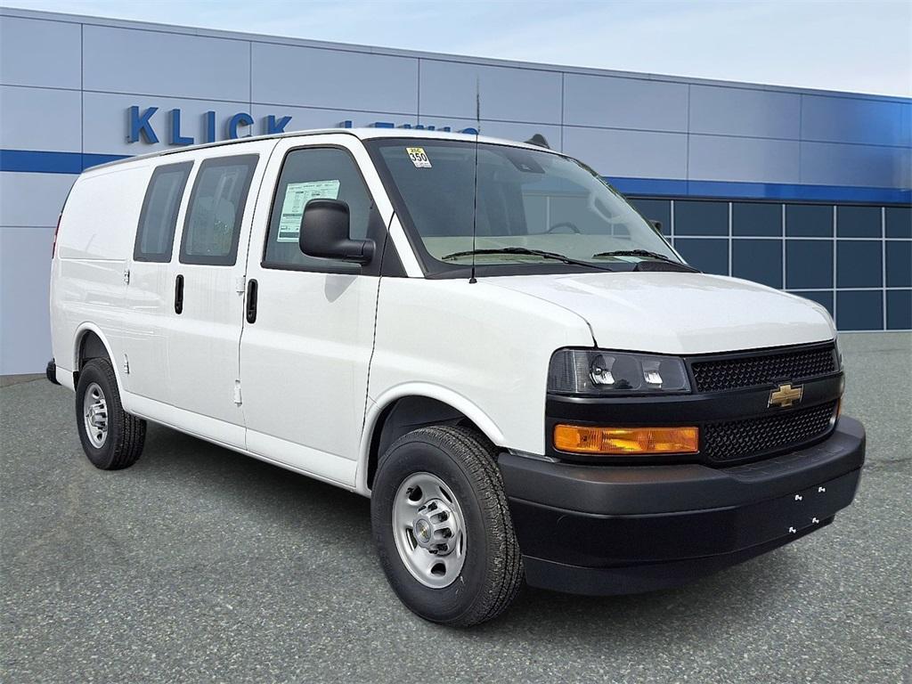 new 2025 Chevrolet Express 3500 car, priced at $52,135