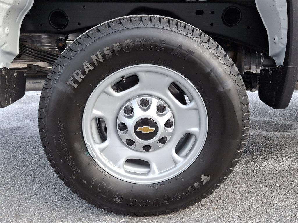 new 2025 Chevrolet Silverado 2500 car, priced at $50,550