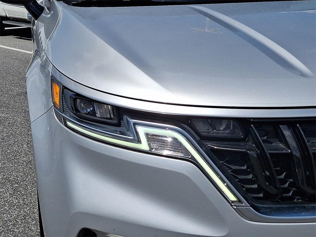 used 2022 Kia Carnival car, priced at $23,874