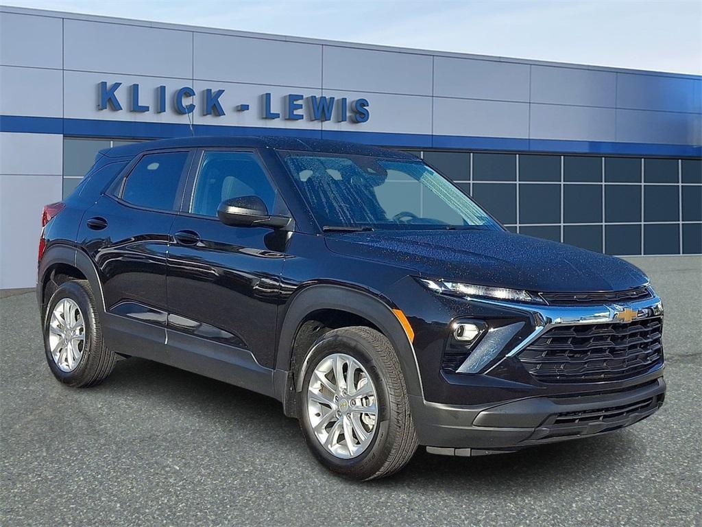 used 2025 Chevrolet TrailBlazer car, priced at $24,779