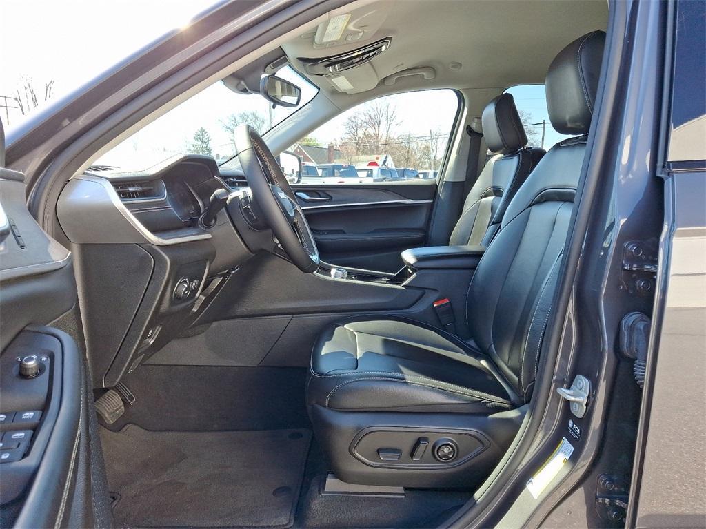 used 2023 Jeep Grand Cherokee L car, priced at $32,804