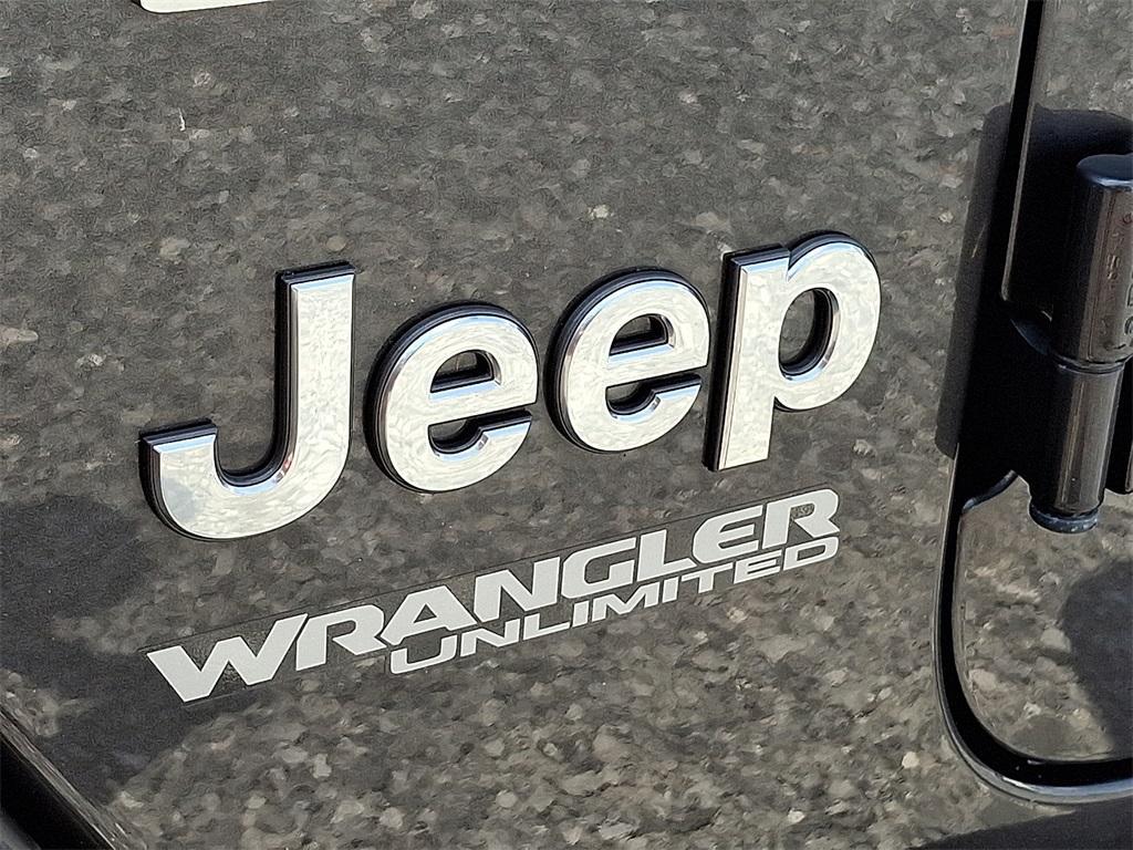 used 2022 Jeep Wrangler Unlimited car, priced at $38,753