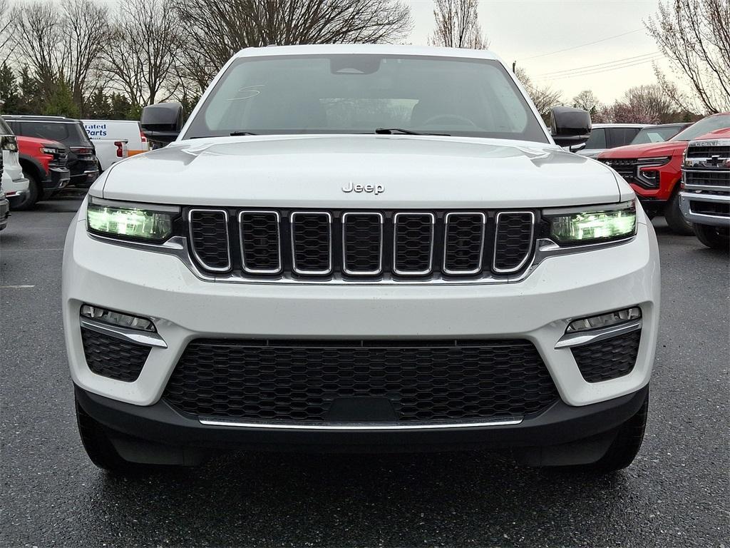 used 2022 Jeep Grand Cherokee car, priced at $29,995