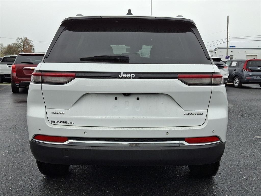 used 2022 Jeep Grand Cherokee car, priced at $29,995