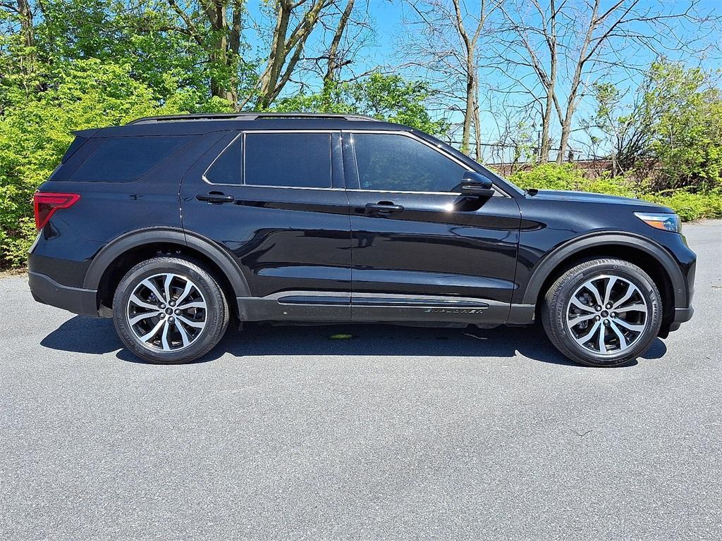 used 2021 Ford Explorer car, priced at $35,000