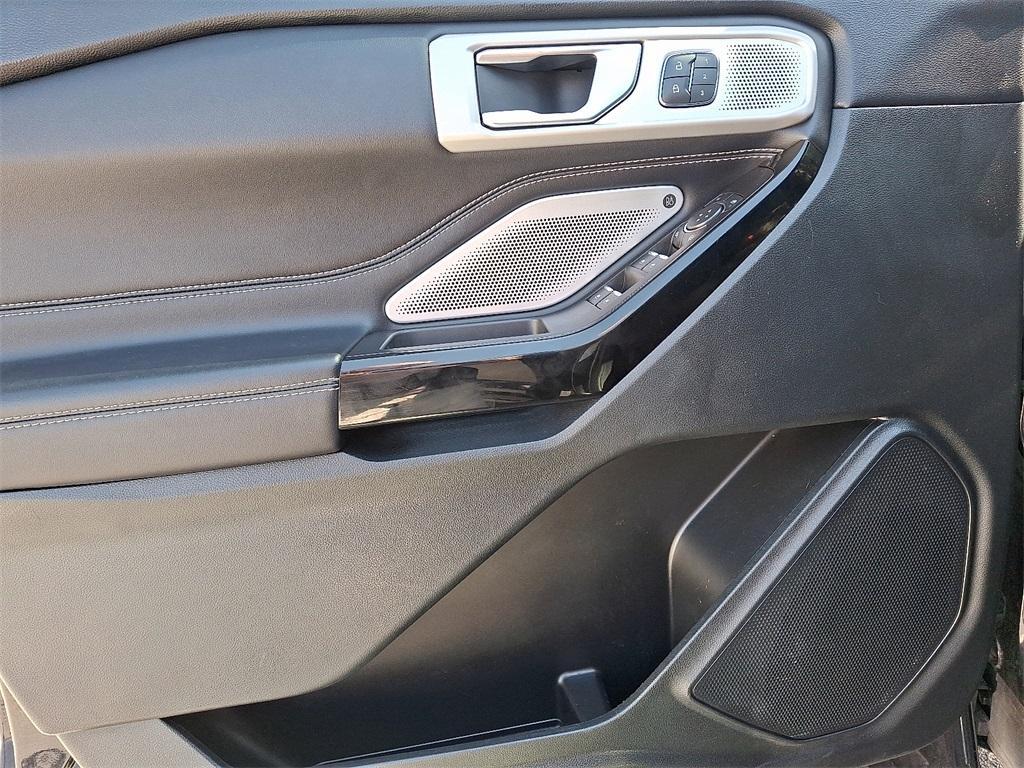 used 2021 Ford Explorer car, priced at $35,000