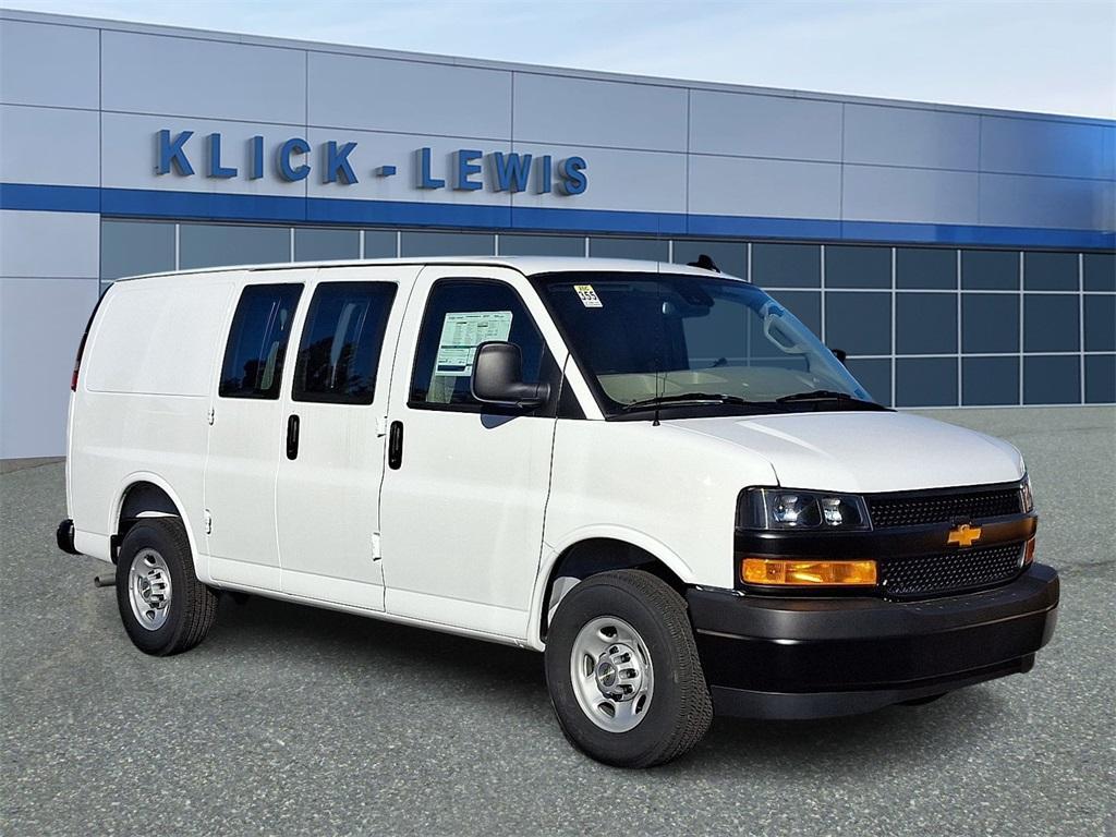 new 2025 Chevrolet Express 3500 car, priced at $52,135