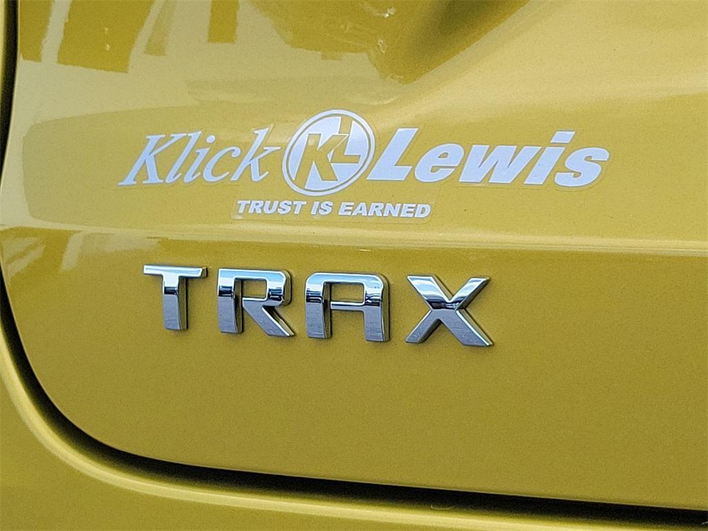 new 2025 Chevrolet Trax car, priced at $24,985
