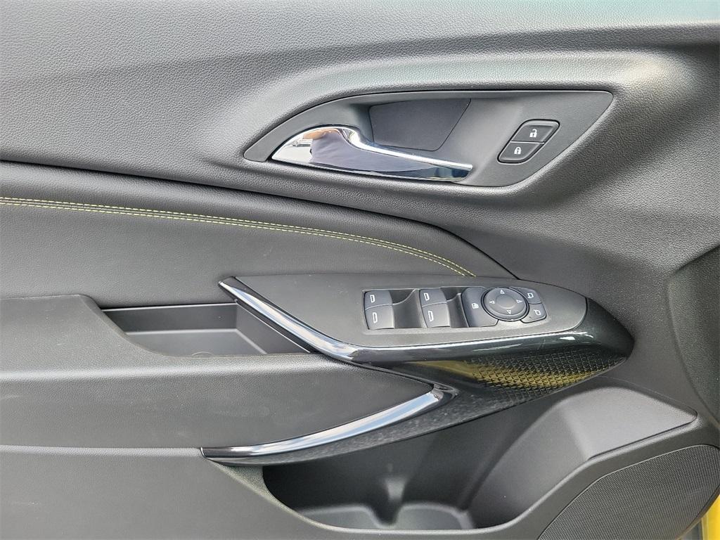 new 2025 Chevrolet Trax car, priced at $24,985