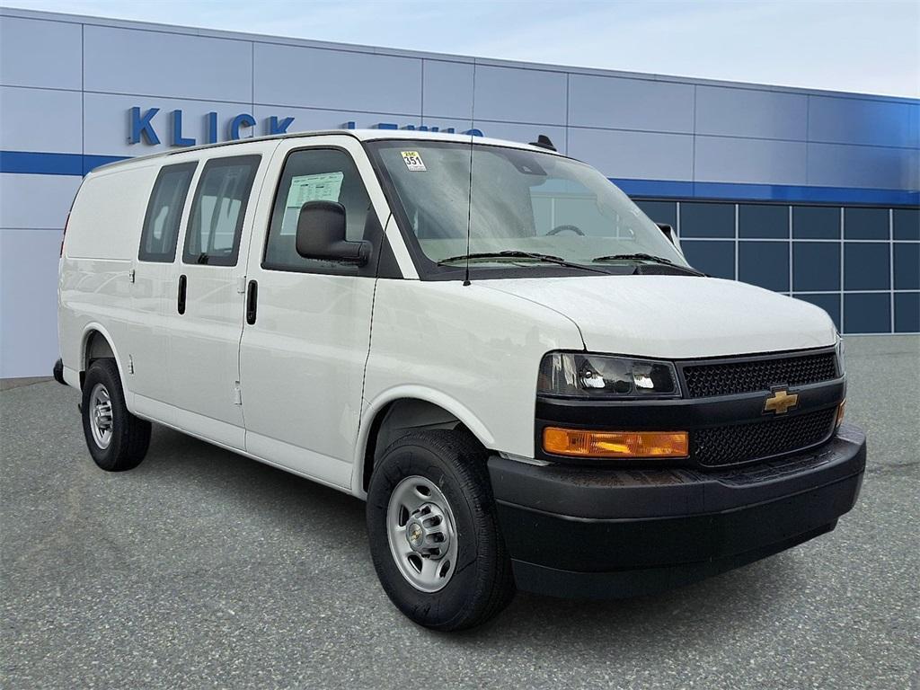 new 2025 Chevrolet Express 3500 car, priced at $52,135