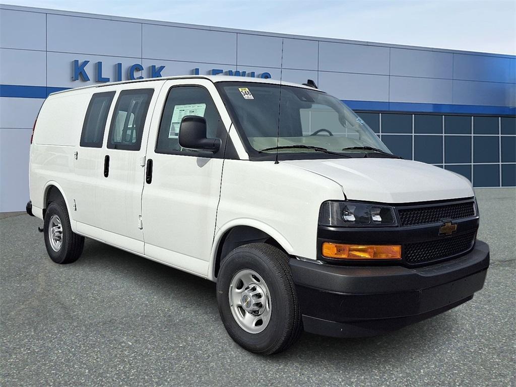 new 2025 Chevrolet Express 3500 car, priced at $52,135