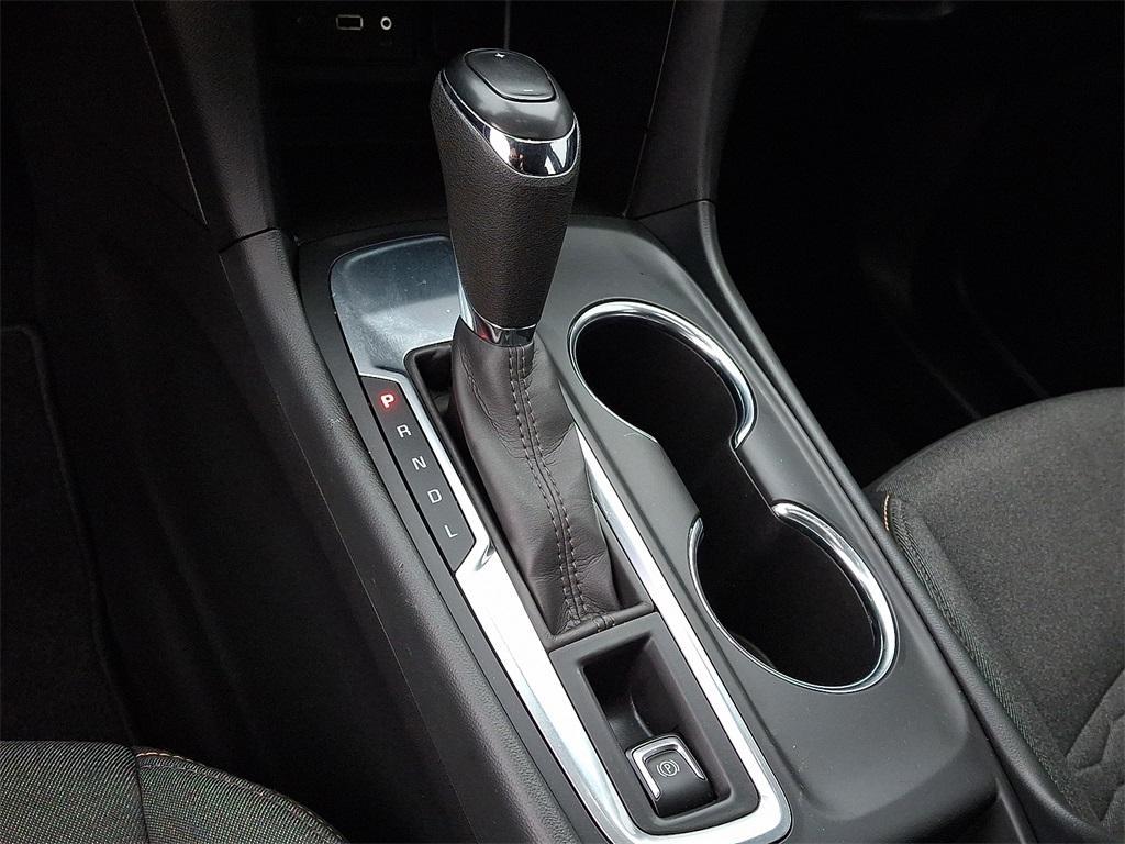 used 2021 Chevrolet Equinox car, priced at $21,586