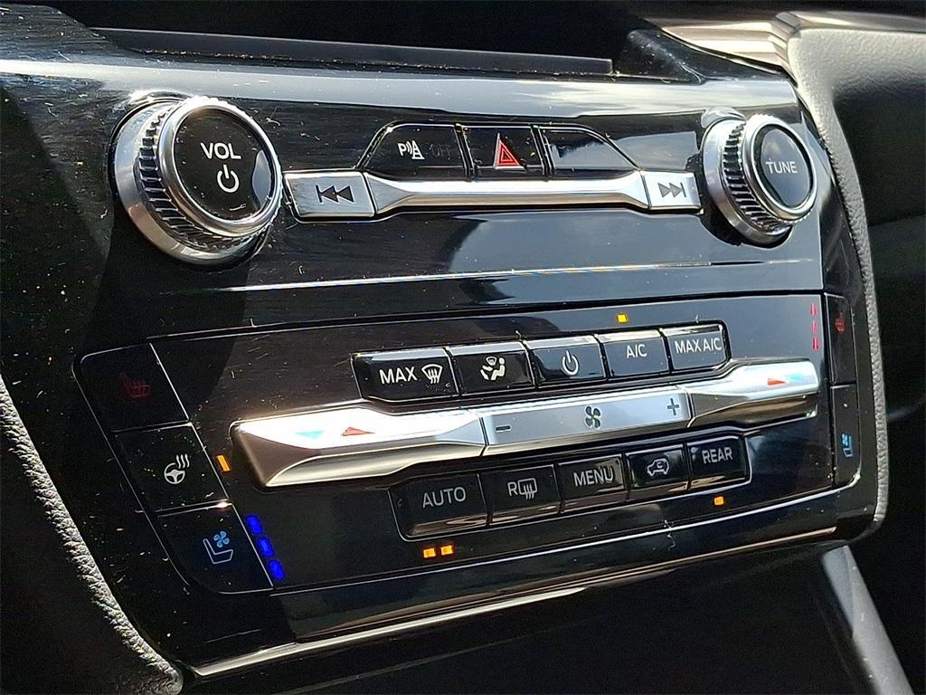 used 2024 Ford Explorer car, priced at $39,809
