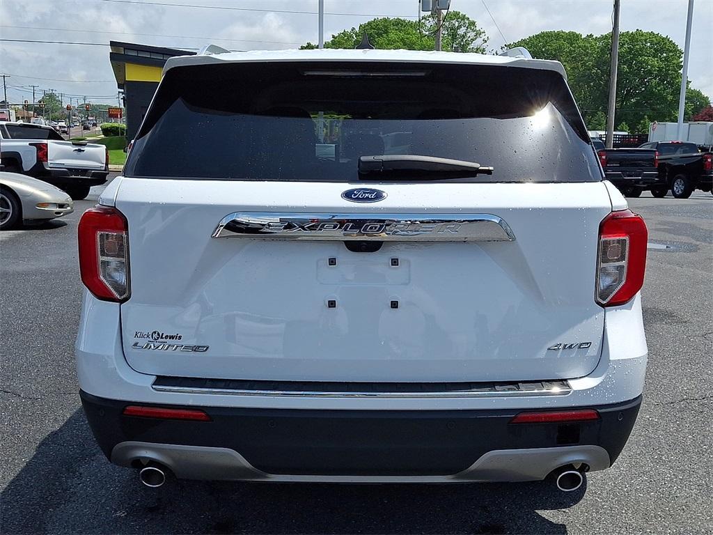 used 2024 Ford Explorer car, priced at $39,809