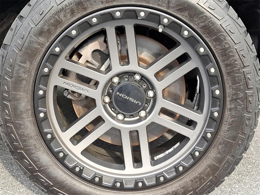 used 2021 Ram 1500 car, priced at $30,000