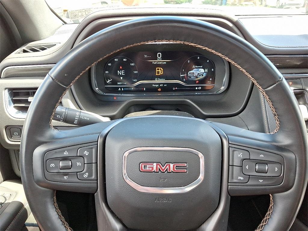 used 2023 GMC Yukon car, priced at $67,977
