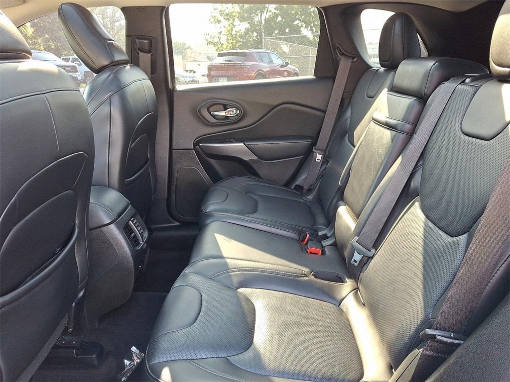 used 2019 Jeep Cherokee car, priced at $15,542