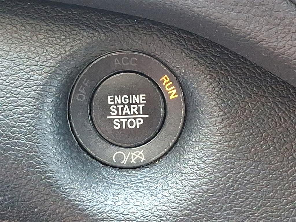 used 2022 Jeep Cherokee car, priced at $26,299