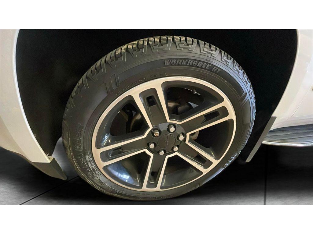 used 2016 GMC Yukon XL car, priced at $22,773