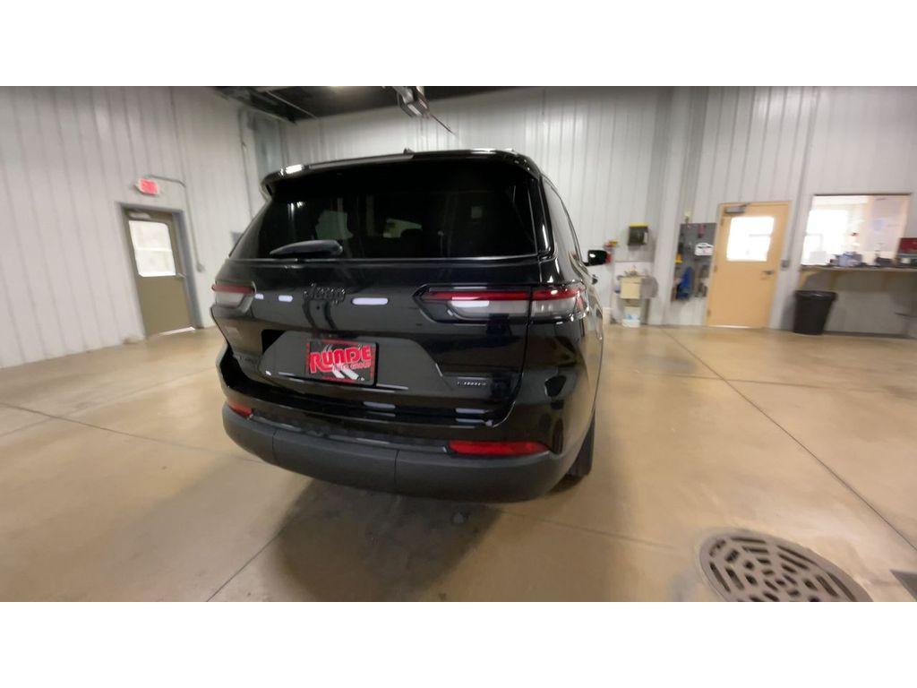 used 2022 Jeep Grand Cherokee L car, priced at $33,990