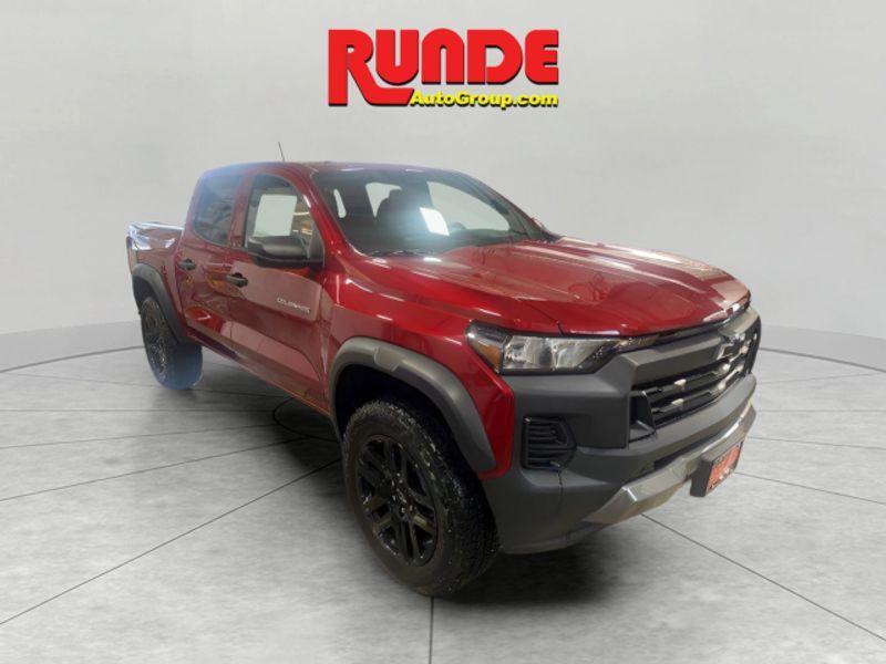 new 2024 Chevrolet Colorado car, priced at $40,380