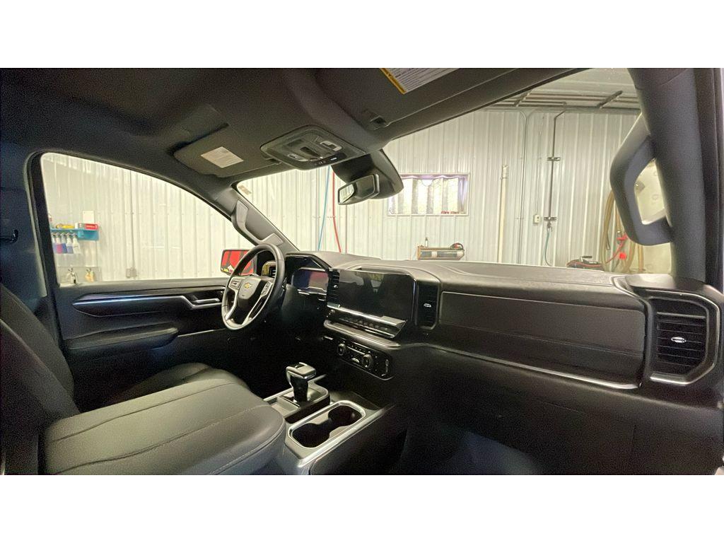 used 2024 Chevrolet Silverado 1500 car, priced at $52,981