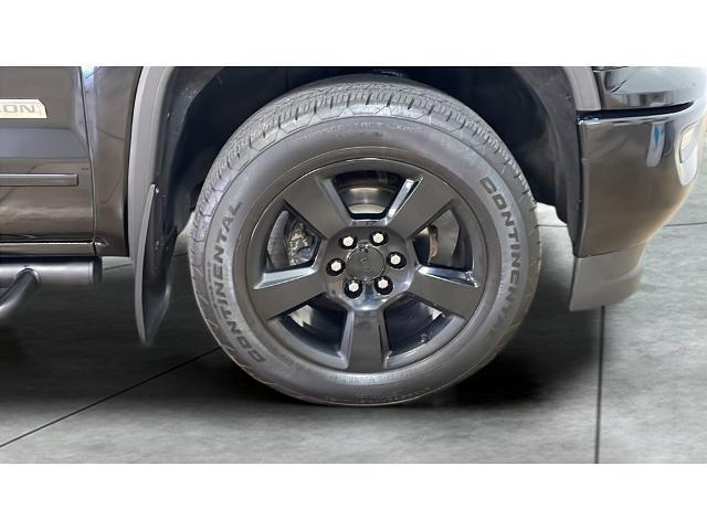 used 2018 GMC Sierra 1500 car, priced at $27,871