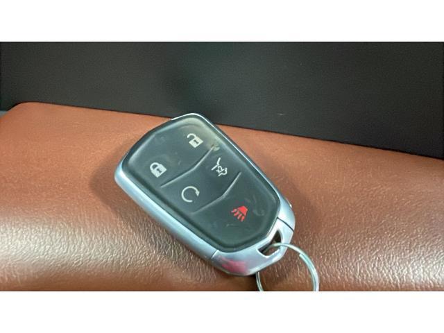 used 2020 Cadillac XT5 car, priced at $28,870